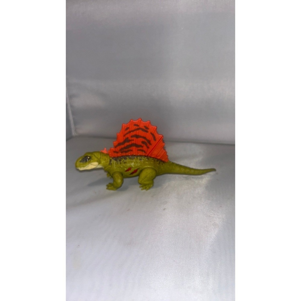 Jurassic World Dimetrodon Dinosaur Toy Battle Damage Action!